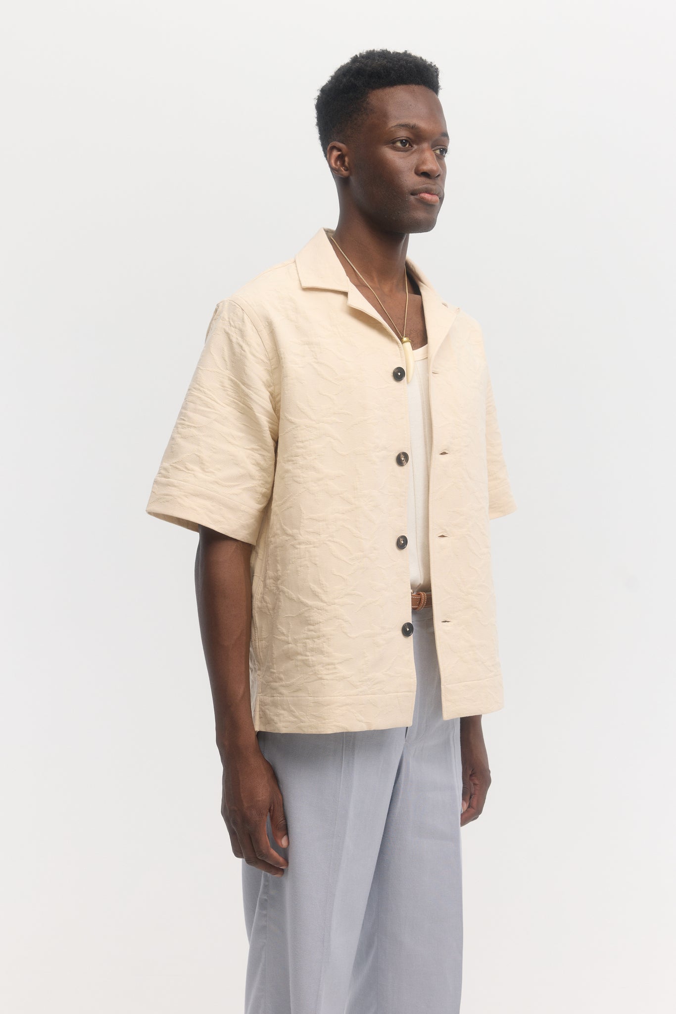 Sand waffle cotton jacquard relaxed fit short sleeve shirt