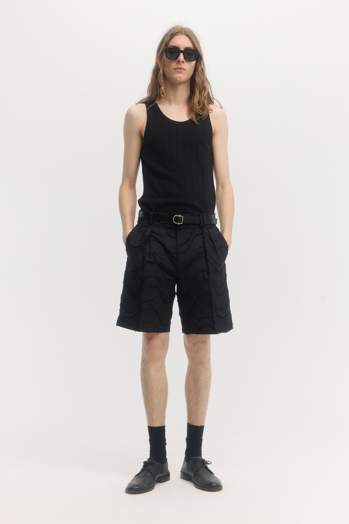 Black wave cut jacquard tailored shorts